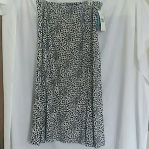 New Jones of New York Skirt